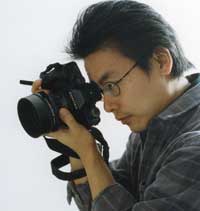カメラマンの顔写真